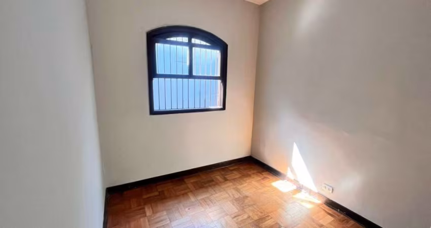 CASA TERREA ÓTIMA LOCALIZAÇÃO FL 31