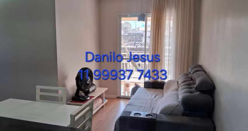 Apartamento com 3 dormitórios sendo uma suíte e 1 vaga. FL51