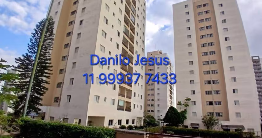 Apartamento com 2 dormitórios e 1 vaga. FL51