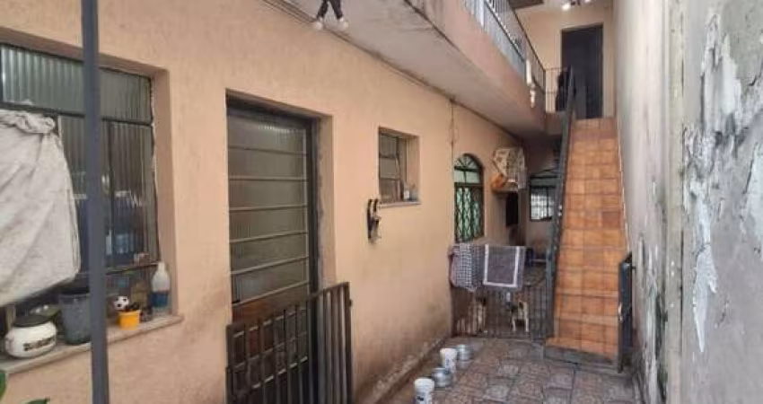 CASA TERREA COM QUINTAL FL26