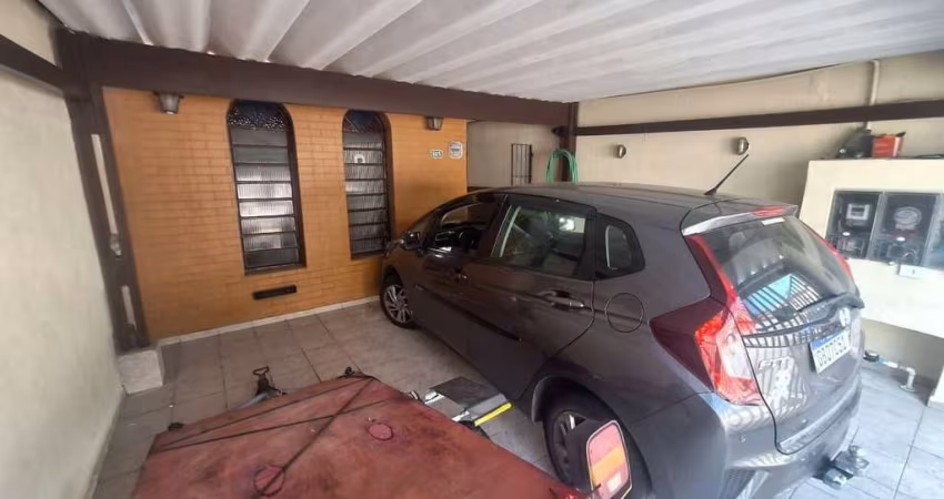 SOBRADO COM 3 DORMITORIOS FL26