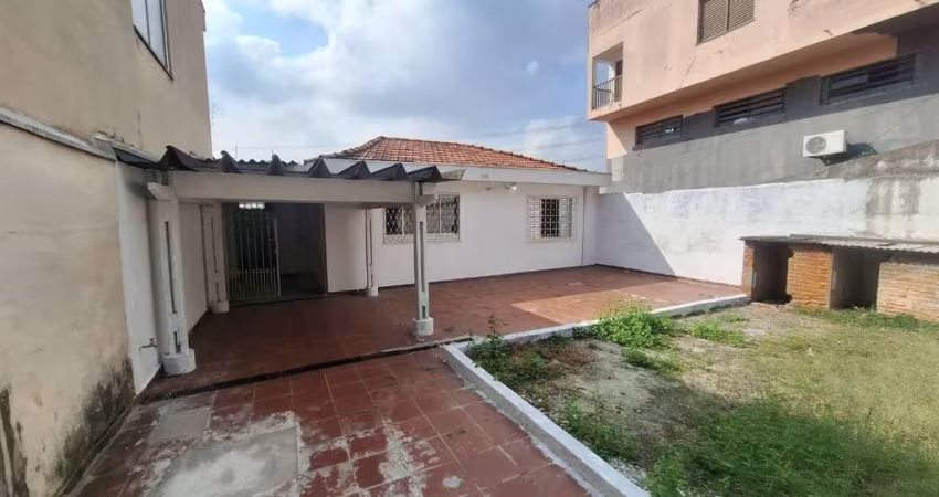 CASA COM 3 DORMITORIOS FL26