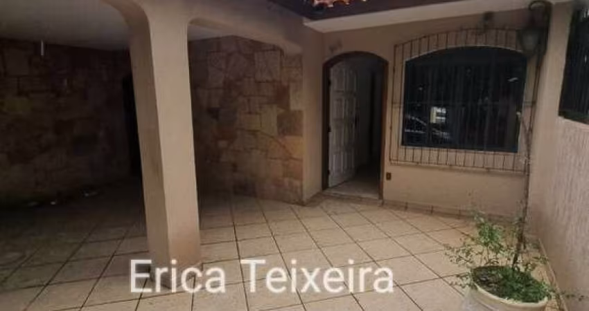 Casa térrea de 2 quartos, 2 vagas - FL35