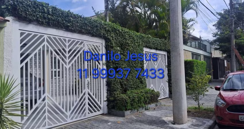 Casa 3 dormitórios sendo uma suíte, 4 vagas. FL51