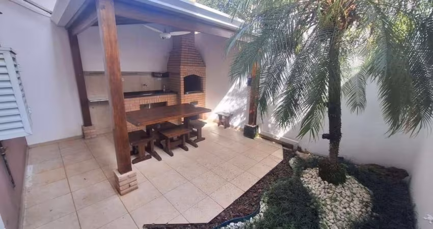 CASA EM CONDOMINIO ÓTIMA LOCALIZAÇÃO! FL 31