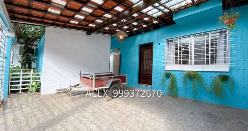 CASA 3 DORMITORIOS COM 2 VAGAS - A 5 MINUTOS DO  METRO VILA SONIA