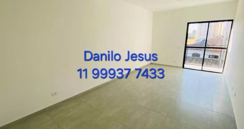 Casa com 3 dormitórios,  2 vagas .FL51