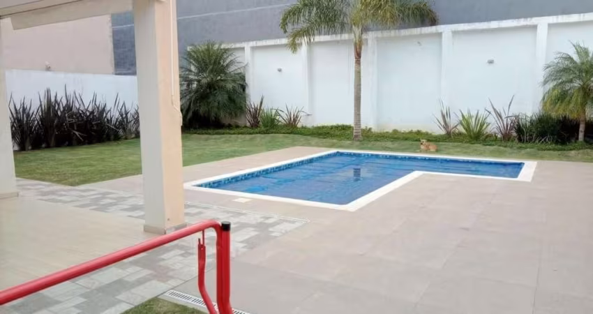 LINDA CASA EM CONDOMINIO FECHADO! FL 31