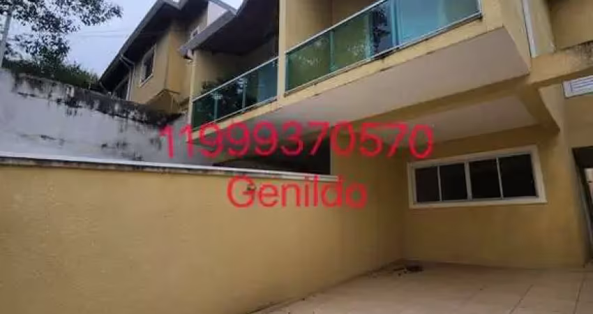 CASA 3 QUARTOS SENDO 3 SUITES 4 VAGAS 4 BANHEIROS  FÁCIL ACESSO AO METRO  ACEITA PET FL55