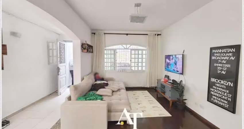 Sobrado 3 dormitorios (1 suite) com 2 vagas na vila morse