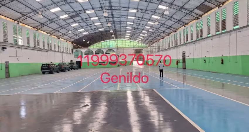 Galpão com 4000m2 10 vagas 10 banheiros escritório copa  fácil acesso ao metro fl55
