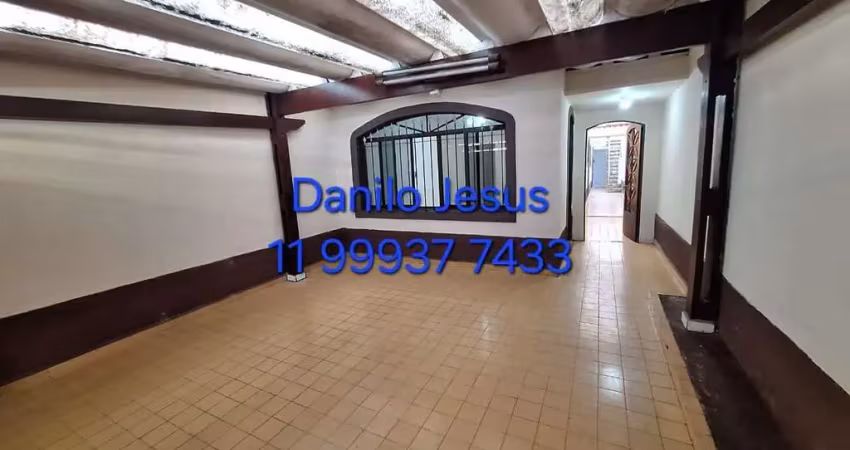 Sobrado 3 dormitórios sendo uma suíte, 3 banheiros, 2 vagas de garagem. fl51
