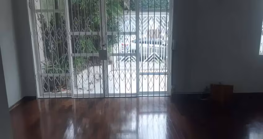 Casa com 3 quartos para alugar na Rua Judite França Costa, 178, Jardim Bonfiglioli, São Paulo