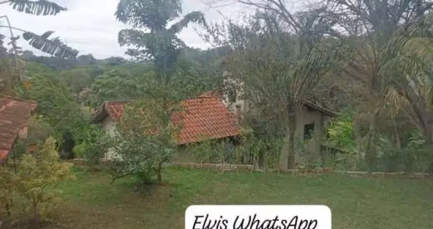 Casa em condomínio fechado com 3 quartos para alugar na Alameda Espanha, Residencial Euroville, Carapicuíba