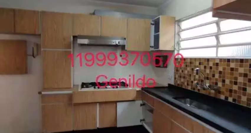 Casa com  3 quartos 1 suite 3 vagas edicula quintal armários planejados fácil acesso ao metro fl55