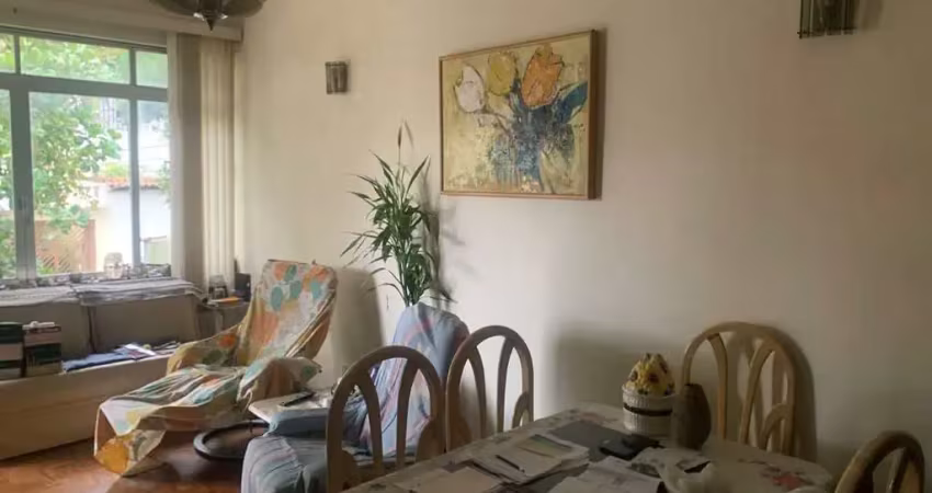 Casa à venda na Rua Poetisa Colombina, Jardim Bonfiglioli, São Paulo