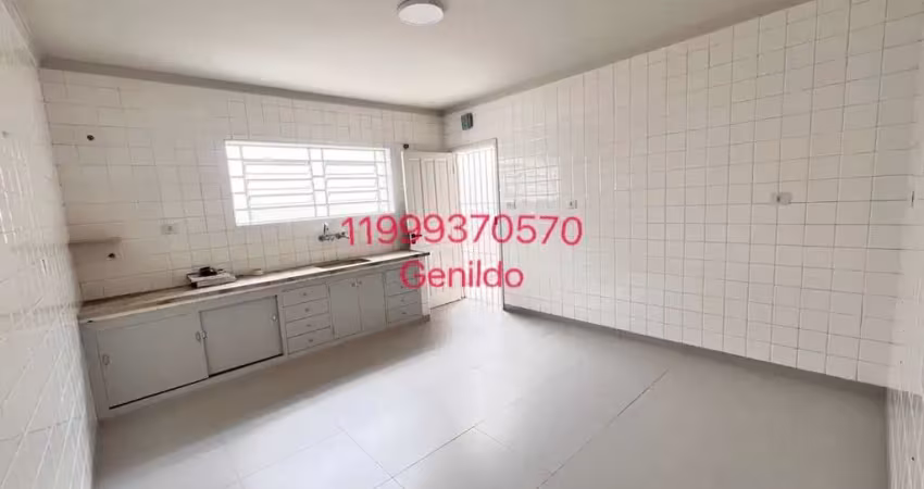 Casa terreá 3 quartos, 3 vagas, 3 banheiros , a 1o minutos do metro vila sonia aceita pet fl55