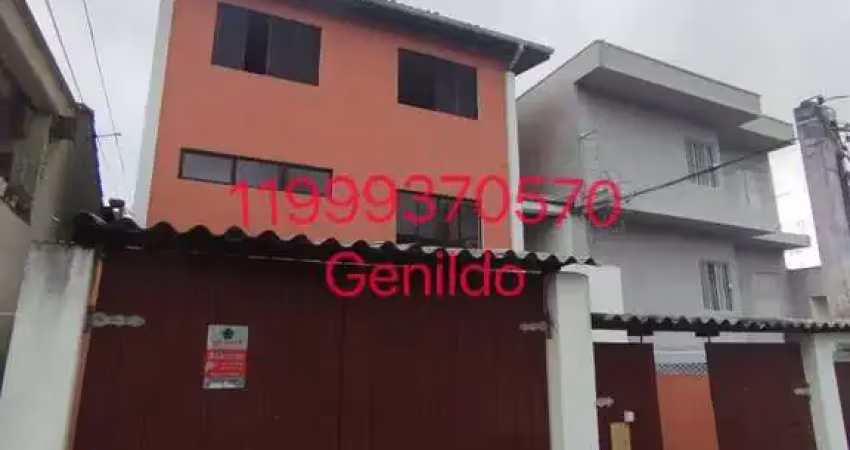 Sobrado com 6 quartos, 3 banheiros, 4 vagas, próximo da usp,  fácil acesso ao metro, aceita pet fl55