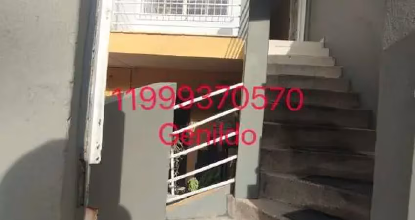 Casa com 3 quartos, 1 vagas, 2 banheiros, churrasqueira, casa  reformada fácil acesso ao metro fl55