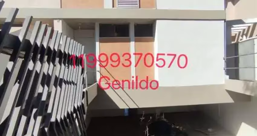 Casa  com 4 quartos sendo 2 suites 1 suite master 5 vagas salão escritório edicula  quintal fl55