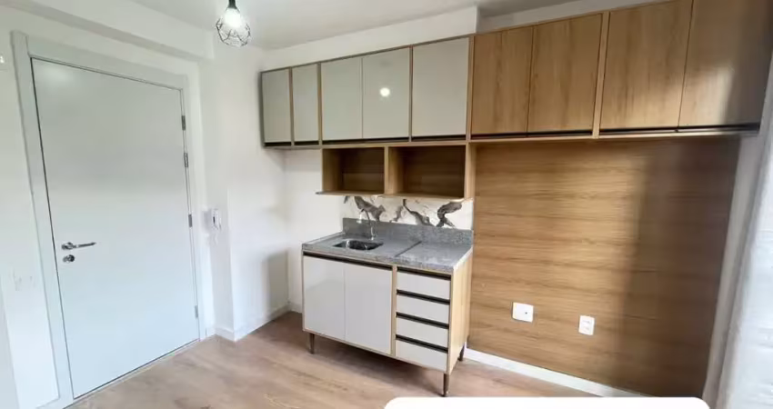Apartamento novo mobiliado 1 quarto com varanda prox. p3 usp