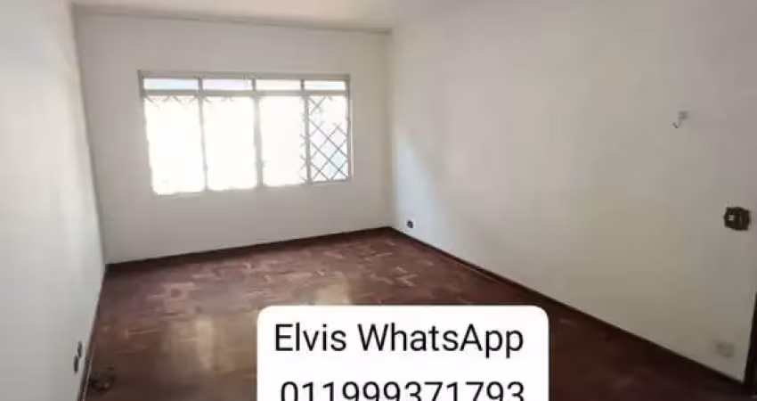 Casa em condomínio fechado com 3 quartos para alugar na Rua Guanandi, Jardim Centenário, São Paulo