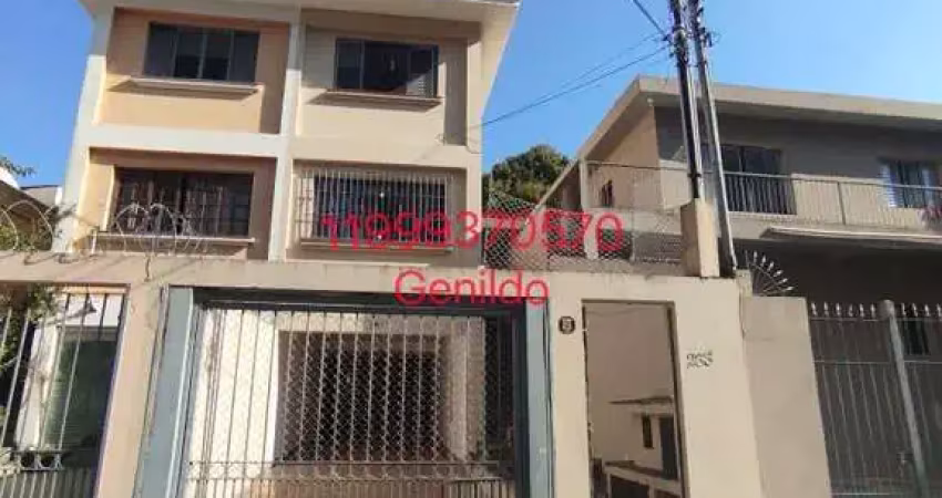Sobrado com 3 quartos 1 suite 3 vagas quintal armários planejados edicula fácil acesso ao metro fl55