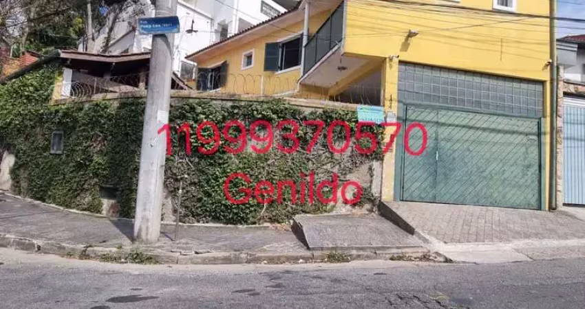 Sobrado reformado  com 3 quartos, 3 vagas, próximo do portão 3 da usp, fácil acesso ao metro, fl55
