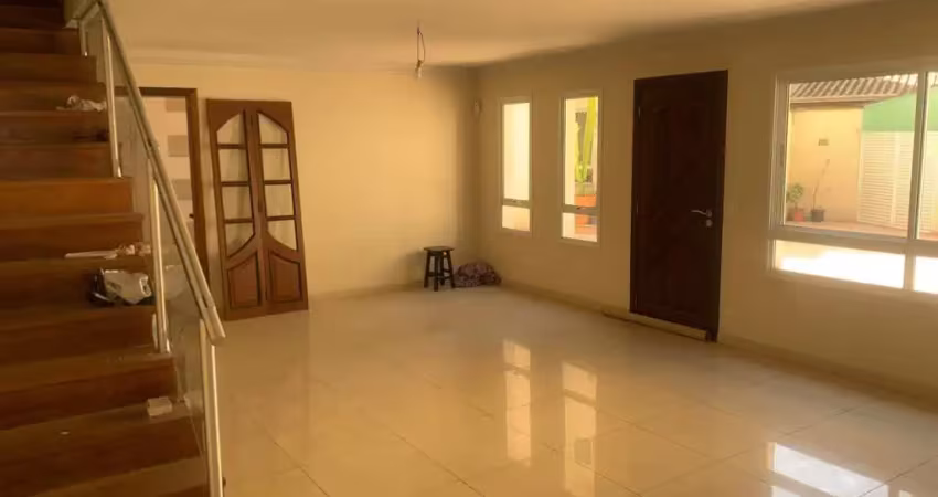 Casa em condomínio perto metrô butantã , 3 dorms suite closet 4 vagas