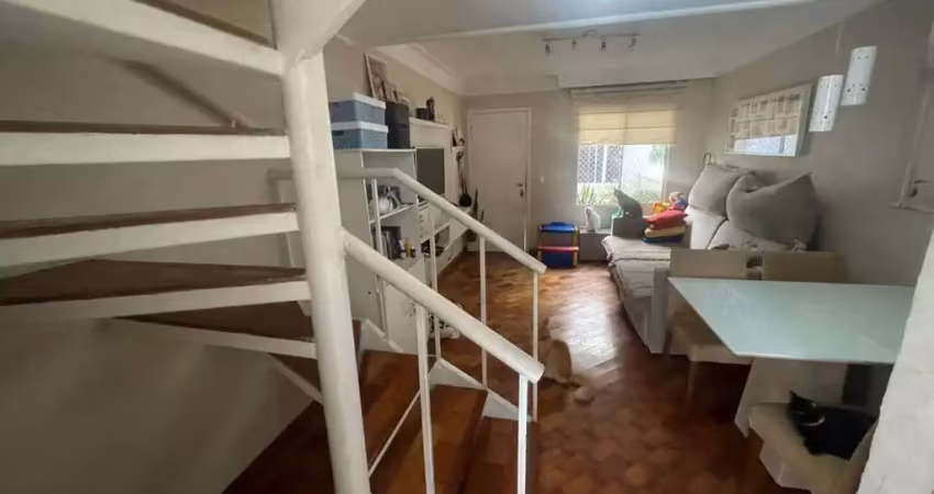 Linda casa em condomínio no butantã 2 dormitórios e 2 cagas