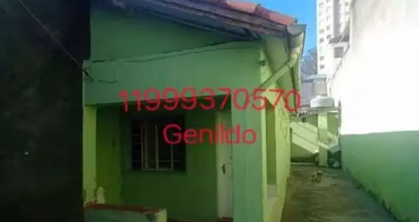 Casa terreá com 3 quartos, 1 vaga de garagem   , 1 banheiro, quintal compartilhado fl55