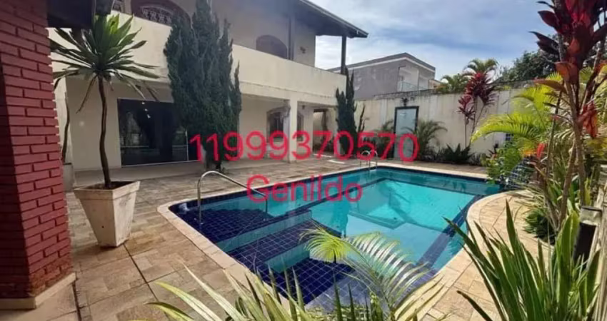 Sobrado com piscina 5 suites sendo uma master todas com sacada 3 vagas aceita pet churrasqueira fl55