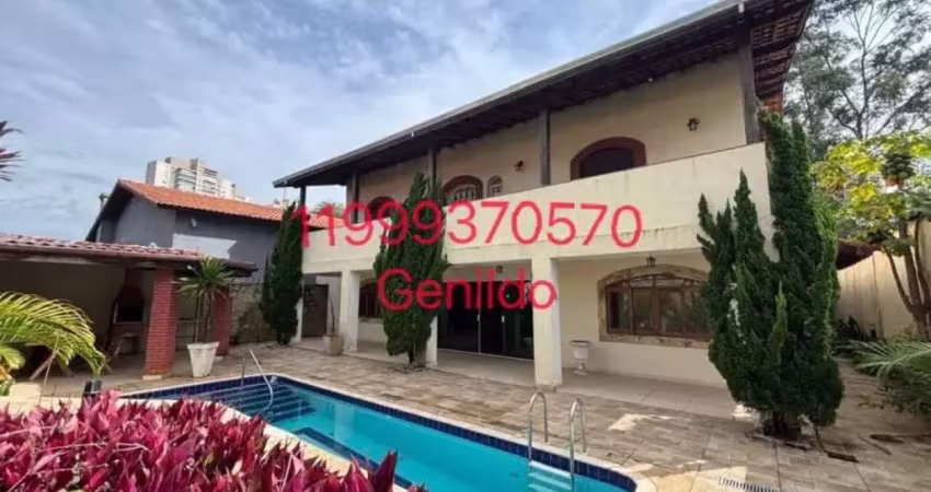 Sobrado com piscina 5 suites sendo uma master todas com sacada 3 vagas aceita pet churrasqueira fl55