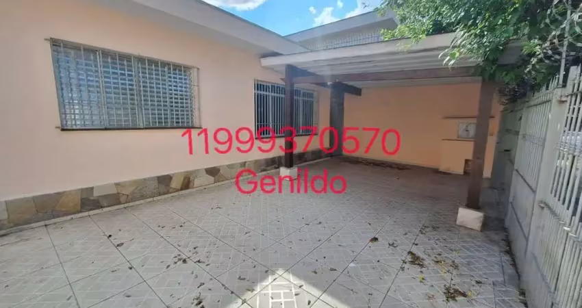 Casa terreá com 3 quartos sendo 1 suite, quintal, 3 vagas, em avenida movimentada aceita pet fl55