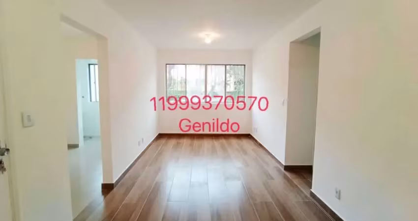 Apartamento 2 quartos, 1 vaga portaria 24 horas de garagem fácil acesso ao metro , fl55