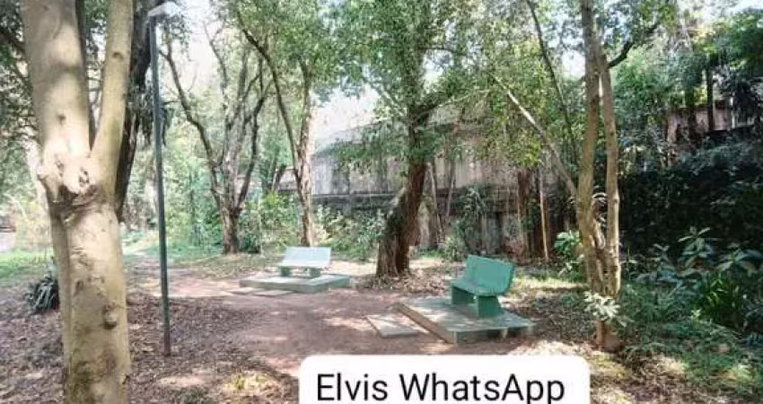 Apartamento com 3 quartos para alugar na Praça General Araripe de Faria, Vila Gomes, São Paulo