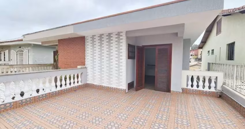 Linda casa!! 200m² 03 quartos 01(suíte) e duas vagas-450m vila sônia-fl38
