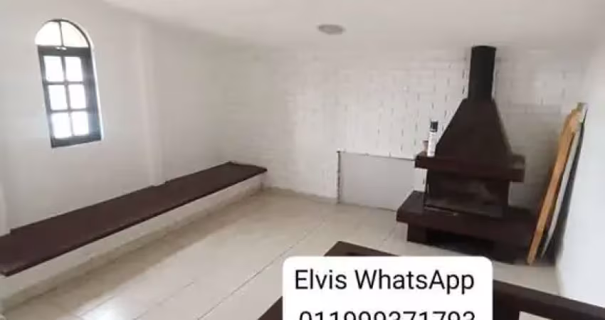 Casa em condomínio fechado com 3 quartos para alugar na Rua Abílio Brenha da Fontoura, Vila Universitária, São Paulo