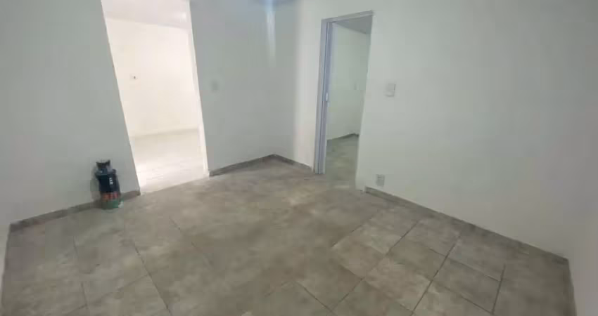 Casa com 2 quartos para alugar na Rua Coronel Camisão, 205, Vila Gomes, São Paulo