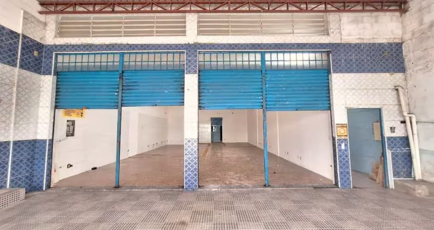 Prédio com 3 salas para alugar na Rua Lourenço Saporito, 114, Jardim Ana Maria, São Paulo