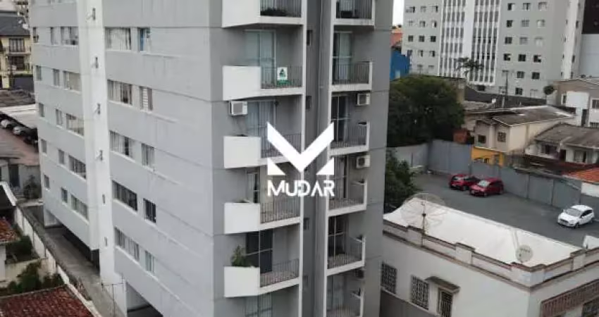 Apartamento semimobiliado com 3 quartos, 1 vaga no centro – edificio tibagi