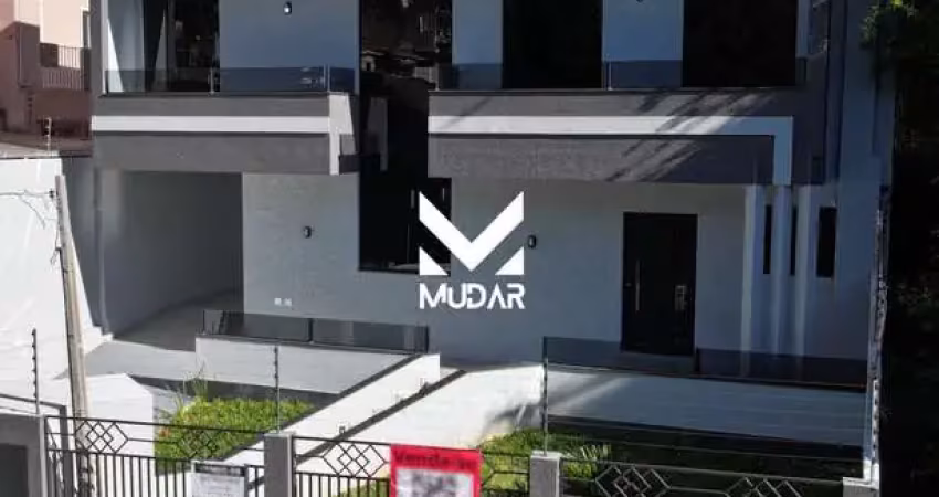 Casa Alto Padrão de 3 quartos e amplo terreno no Jardim Alphaville – Estrela
