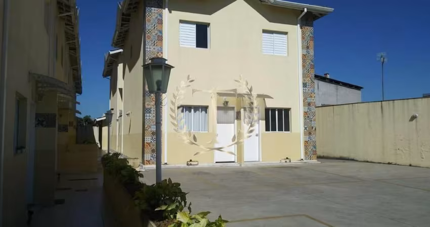 Imperdível oportunidade: Casa em condomínio à venda em Osasco-SP, no bairro Bandeiras - 2 quartos, 1 sala, 2 banheiros, 1 vaga, 67m²!
