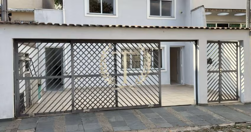 Casa à venda na Vila Mariana, SP: 2 quartos, 2 suítes, 2 salas, 2 banheiros, 2 vagas de garagem e 120m² de área.
