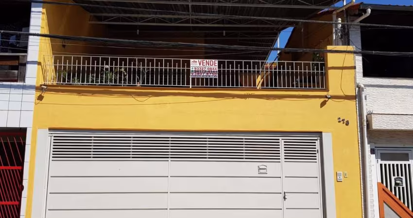 Imperdível casa à venda em São Paulo-SP, 4 quartos, 1 suite, 2 vagas de garagem no Jardim Brasília (zona Leste)