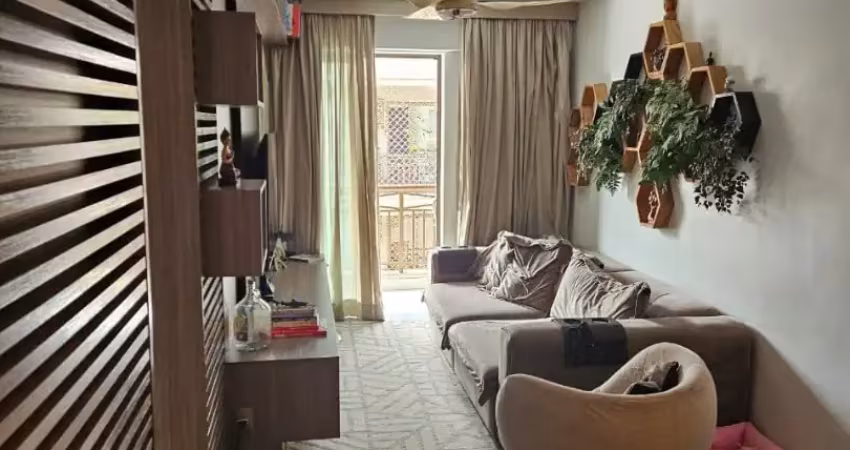 Magnifico 2qts (1suite) varanda s manhã andar alto ricamente planejado e decorado c bom gosto fato lazer junto à colégios comércio e condução