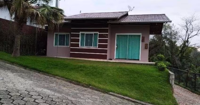 Casa de Alvenaria a venda em Rodeio/sc