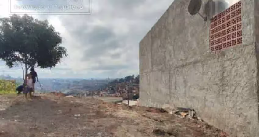 Terreno à venda no Condomínio Maracanã, Santo André 