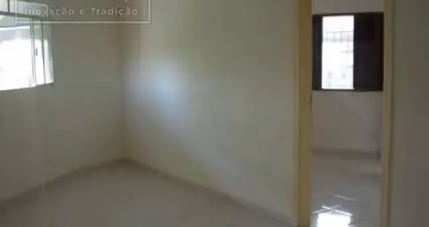 Casa com 2 quartos para alugar no Bangú, Santo André 