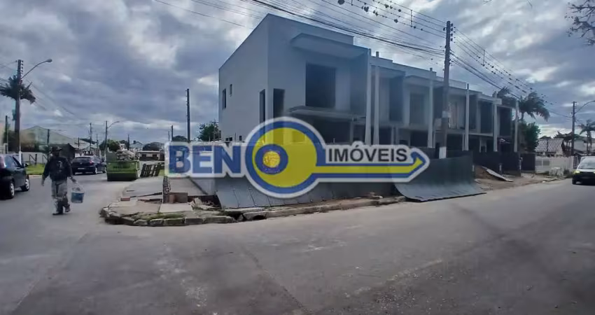 Beno imóveis vende excelente sobrado de esquina com 75 mt , 3 dormitório.
